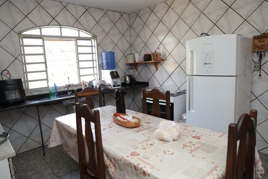 Casa à venda com 3 quartos, 271m² em Setor Morada do Sol, Goiânia