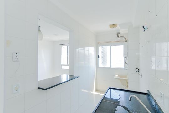 Cozinha de apartamento para alugar com 2 quartos, 45m² em Vila Venditti, Guarulhos