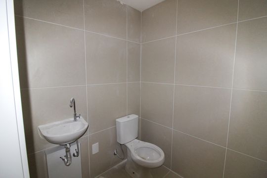 Banheiro de apartamento à venda com 1 quarto, 27m² em Butantã, São Paulo