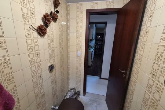 Lavabo de apartamento à venda com 4 quartos, 150m² em Grajaú, Rio de Janeiro