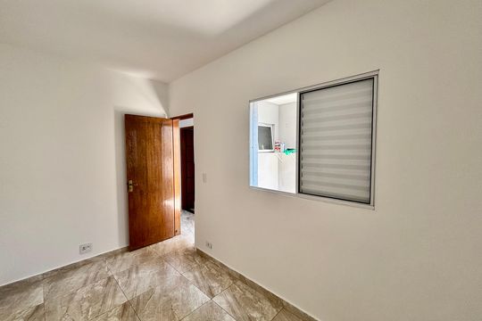 Quarto 1 de apartamento à venda com 2 quartos, 45m² em Itaquera, São Paulo