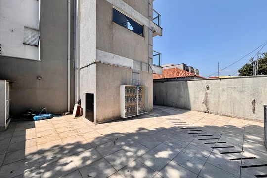 Garagem de apartamento à venda com 2 quartos, 45m² em Itaquera, São Paulo