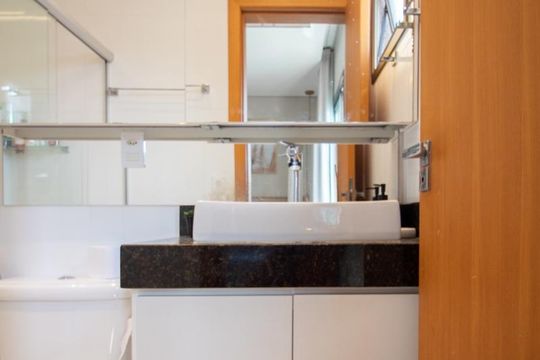 Banheiro da Suíte de apartamento à venda com 3 quartos, 124m² em Ouro Preto, Belo Horizonte