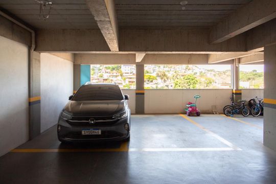 Garagem de apartamento à venda com 3 quartos, 124m² em Ouro Preto, Belo Horizonte