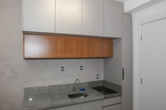 Cozinha de apartamento para alugar com 1 quarto, 27m² em Perdizes, São Paulo