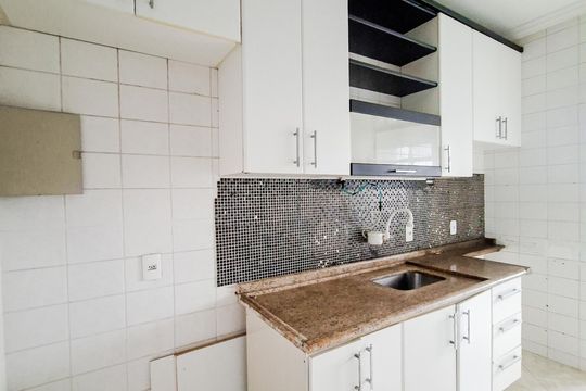 Cozinha  de apartamento para alugar com 2 quartos, 60m² em Jardim Testae, Guarulhos