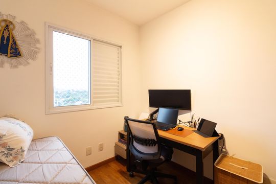 Quarto 1 de apartamento à venda com 3 quartos, 74m² em Vila Gomes, São Paulo