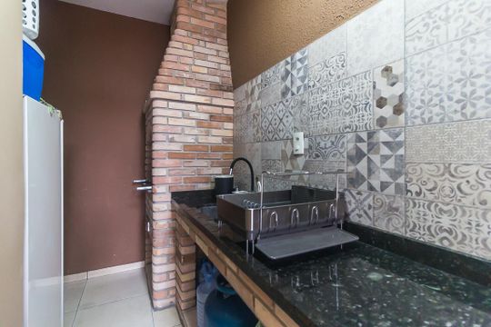 Churrasqueira de casa para alugar com 3 quartos, 299m² em Vila Sud Menuci, Mogi das Cruzes