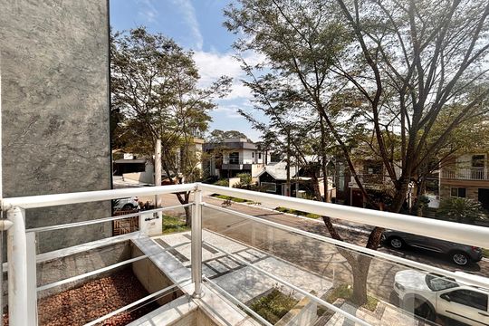 Varanda suíte 1 de casa de condomínio à venda com 3 quartos, 300m² em Suru, Barueri