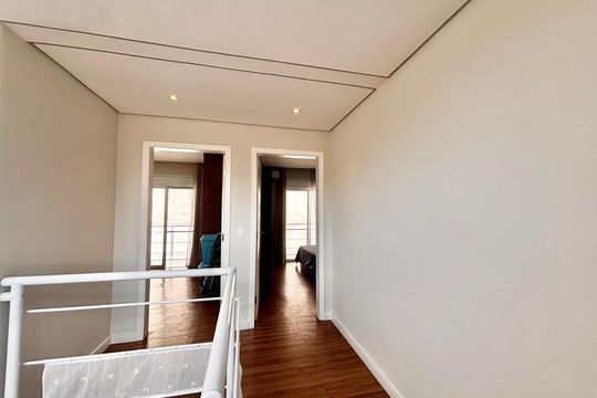 Entrada suíte 1 e 2 de casa de condomínio à venda com 3 quartos, 300m² em Suru, Barueri