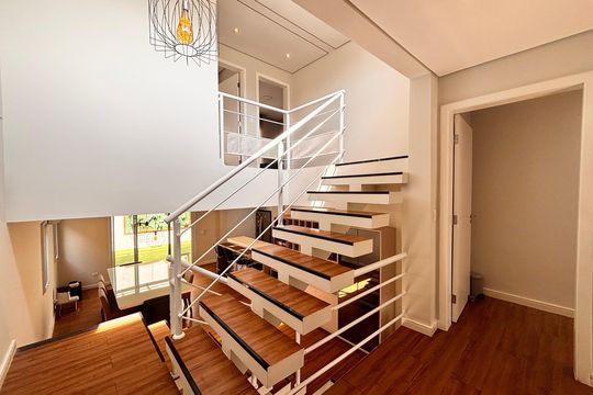 Entrada suíte 1 de casa de condomínio à venda com 3 quartos, 300m² em Suru, Barueri
