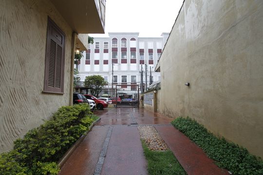 VAGA GARAGEM de apartamento para alugar com 3 quartos, 90m² em Cidade Jardim, Belo Horizonte