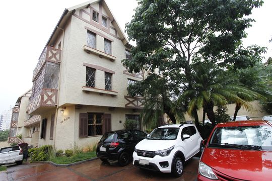 VAGA GARAGEM de apartamento para alugar com 3 quartos, 90m² em Cidade Jardim, Belo Horizonte