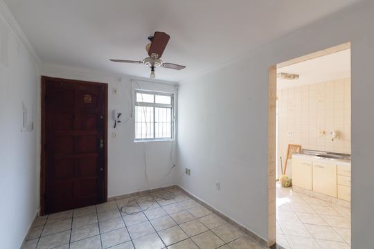 Apartamento para alugar com 3 quartos, 44m² em Itaquera, São Paulo