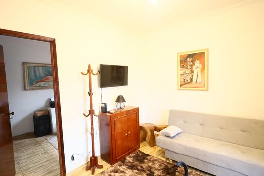 Quarto 2 de casa à venda com 5 quartos, 180m² em Rio Pequeno, São Paulo