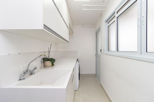 Área de serviço de apartamento à venda com 2 quartos, 165m² em Vila Regente Feijó, São Paulo