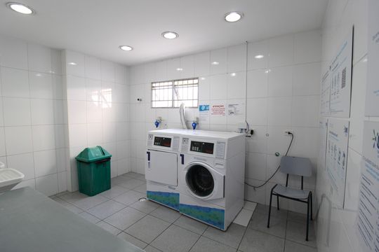 Área Comum - Lavanderia de apartamento para alugar com 1 quarto, 45m² em Indianópolis, São Paulo