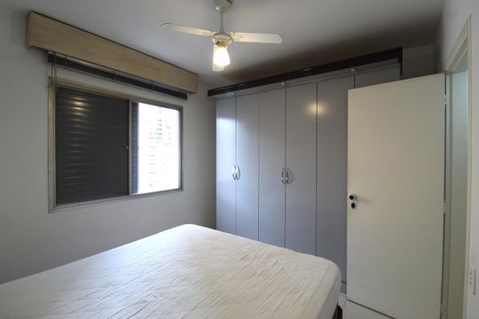 Quarto de apartamento para alugar com 1 quarto, 45m² em Indianópolis, São Paulo