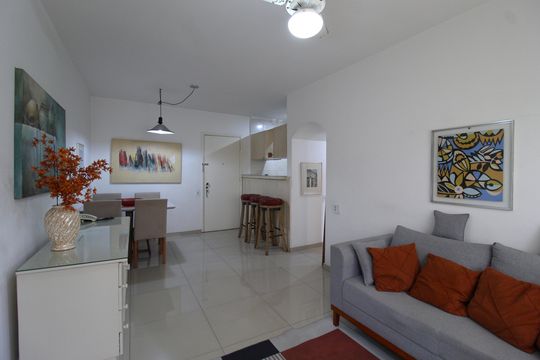 Sala de apartamento para alugar com 1 quarto, 45m² em Indianópolis, São Paulo