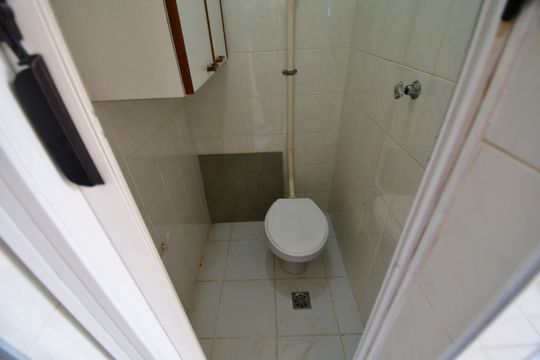Banheiro de serviço de apartamento à venda com 3 quartos, 75m² em Vila Industrial (campinas), Campinas