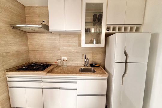 Cozinha de apartamento para alugar com 3 quartos, 72m² em Tamboré, Barueri