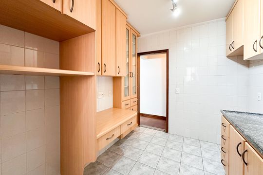 Cozinha de apartamento à venda com 2 quartos, 85m² em Santa Terezinha, São Bernardo do Campo