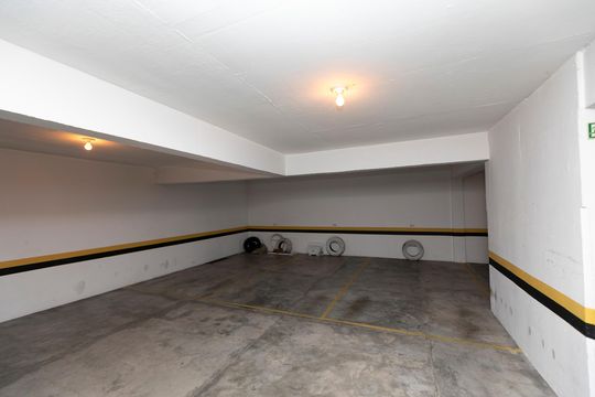 GARAGEM de apartamento para alugar com 2 quartos, 87m² em Bosque, Campinas