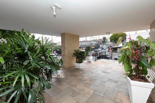 HALL DE ENTRADA de apartamento para alugar com 2 quartos, 87m² em Bosque, Campinas