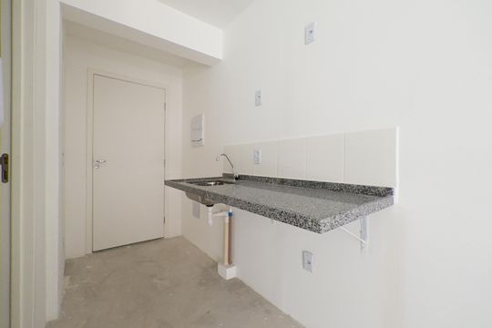 Cozinha de kitnet/studio para alugar com 1 quarto, 32m² em Liberdade, São Paulo