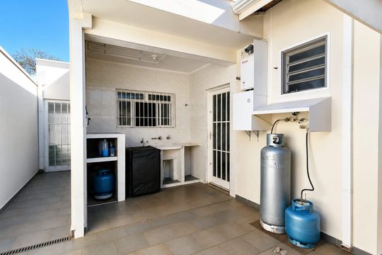 Área de serviço de casa à venda com 3 quartos, 192m² em Jardim Eulina, Campinas