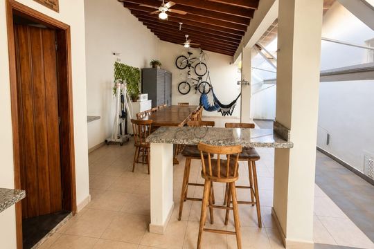 Área externa de casa à venda com 3 quartos, 192m² em Jardim Eulina, Campinas