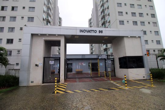 Fachada de apartamento para alugar com 2 quartos, 45m² em Irajá, Rio de Janeiro