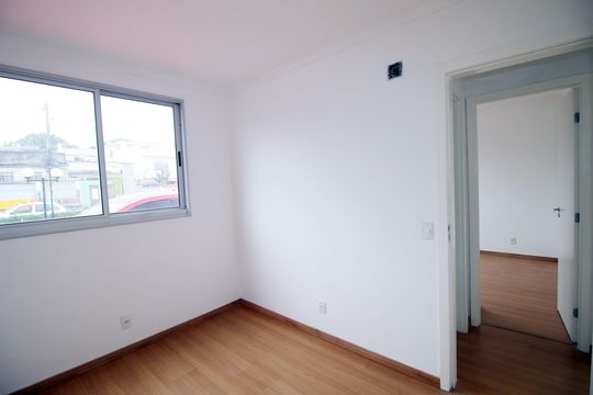 Quarto 2 de apartamento para alugar com 2 quartos, 45m² em Irajá, Rio de Janeiro