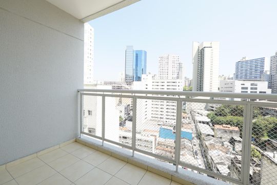 Varanda de kitnet/studio para alugar com 1 quarto, 28m² em Liberdade, São Paulo