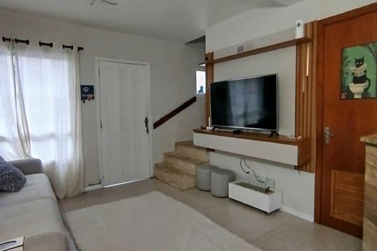 Casa de Condomínio para alugar com 2 quartos, 72m² em Distrito Industrial, Cachoeirinha