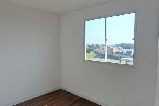 Quarto de apartamento à venda com 2 quartos, 41m² em Rubem Berta, Porto Alegre