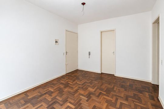 Sala de apartamento à venda com 1 quarto, 44m² em Passo d’Areia, Porto Alegre
