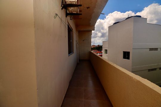 Casa de Condomínio para alugar com 3 quartos, 120m² em Jardim Placaford, Salvador