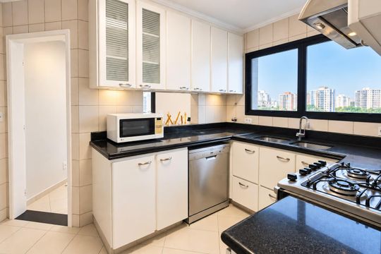 Cozinha de apartamento para alugar com 4 quartos, 190m² em Jardim Vila Mariana, São Paulo