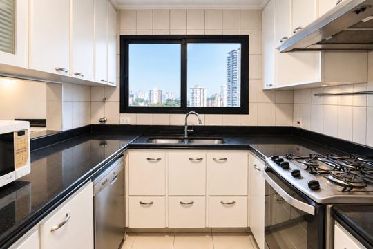 Cozinha de apartamento para alugar com 4 quartos, 190m² em Jardim Vila Mariana, São Paulo