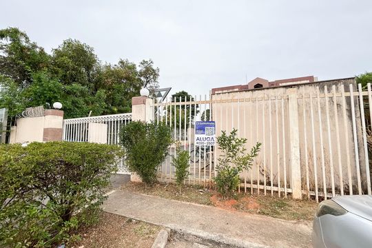 Fachada de apartamento para alugar com 1 quarto, 30m² em Sgan 914, Brasília