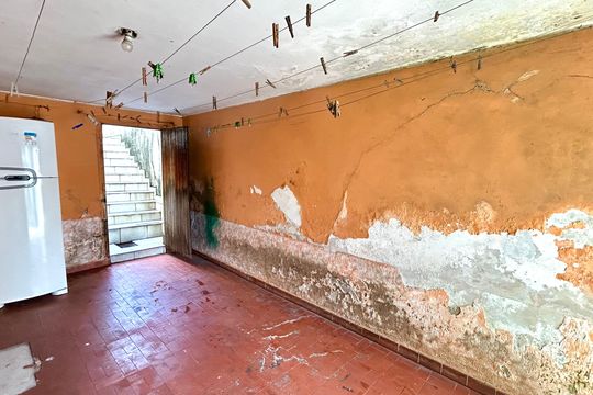 Garagem de casa à venda com 2 quartos, 236m² em Vila Augusta, Guarulhos