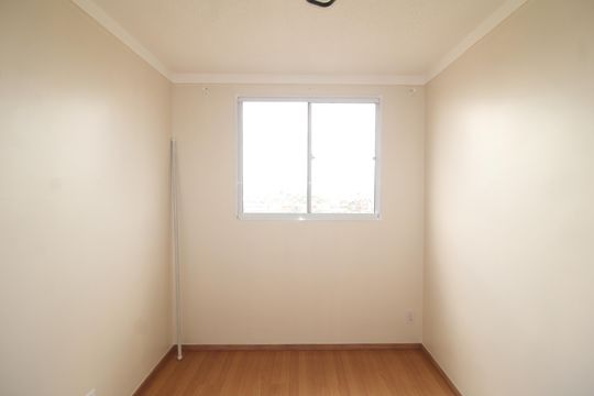 Quarto 2 de apartamento para alugar com 2 quartos, 42m² em Vila Santa Maria, São Paulo