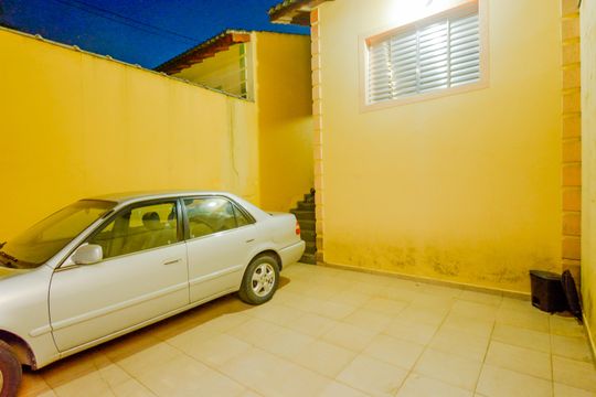 Garagem de casa à venda com 2 quartos, 125m² em Jardim Cumbica, Guarulhos