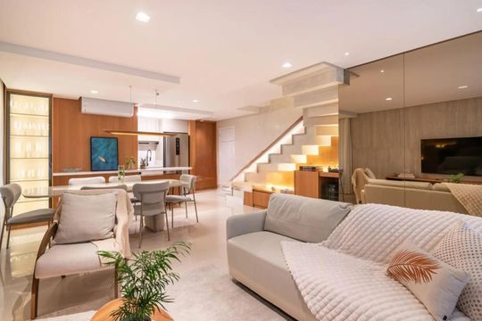 Apartamento para alugar com 2 quartos, 152m² em São Francisco, Curitiba