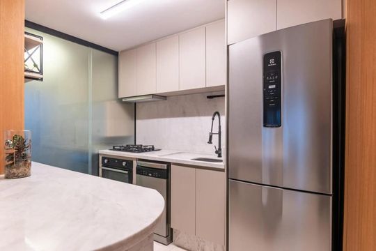 Cozinha de apartamento para alugar com 2 quartos, 152m² em São Francisco, Curitiba