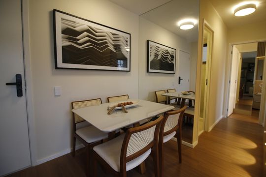 Sala de apartamento à venda com 2 quartos, 41m² em Barra Olímpica, Rio de Janeiro