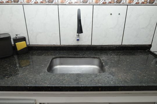 Cozinha de apartamento à venda com 2 quartos, 50m² em Cidade Tiradentes, São Paulo