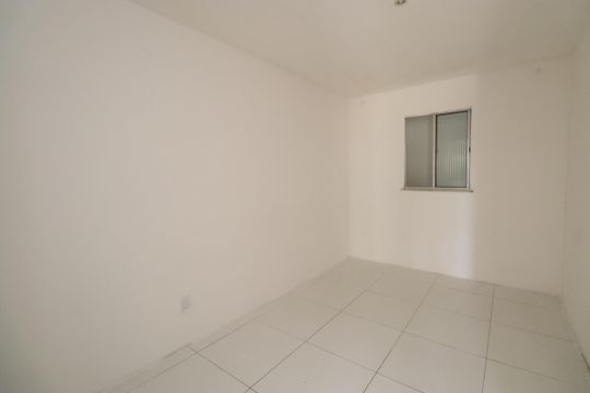 Quarto  de kitnet/studio para alugar com 1 quarto, 38m² em Praia do Flamengo, Salvador