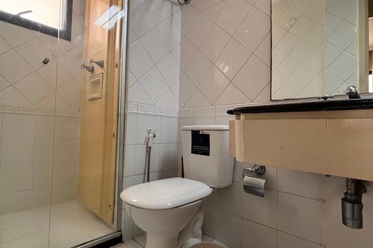 Banheiro de apartamento para alugar com 1 quarto, 32m² em Vila Olímpia, São Paulo